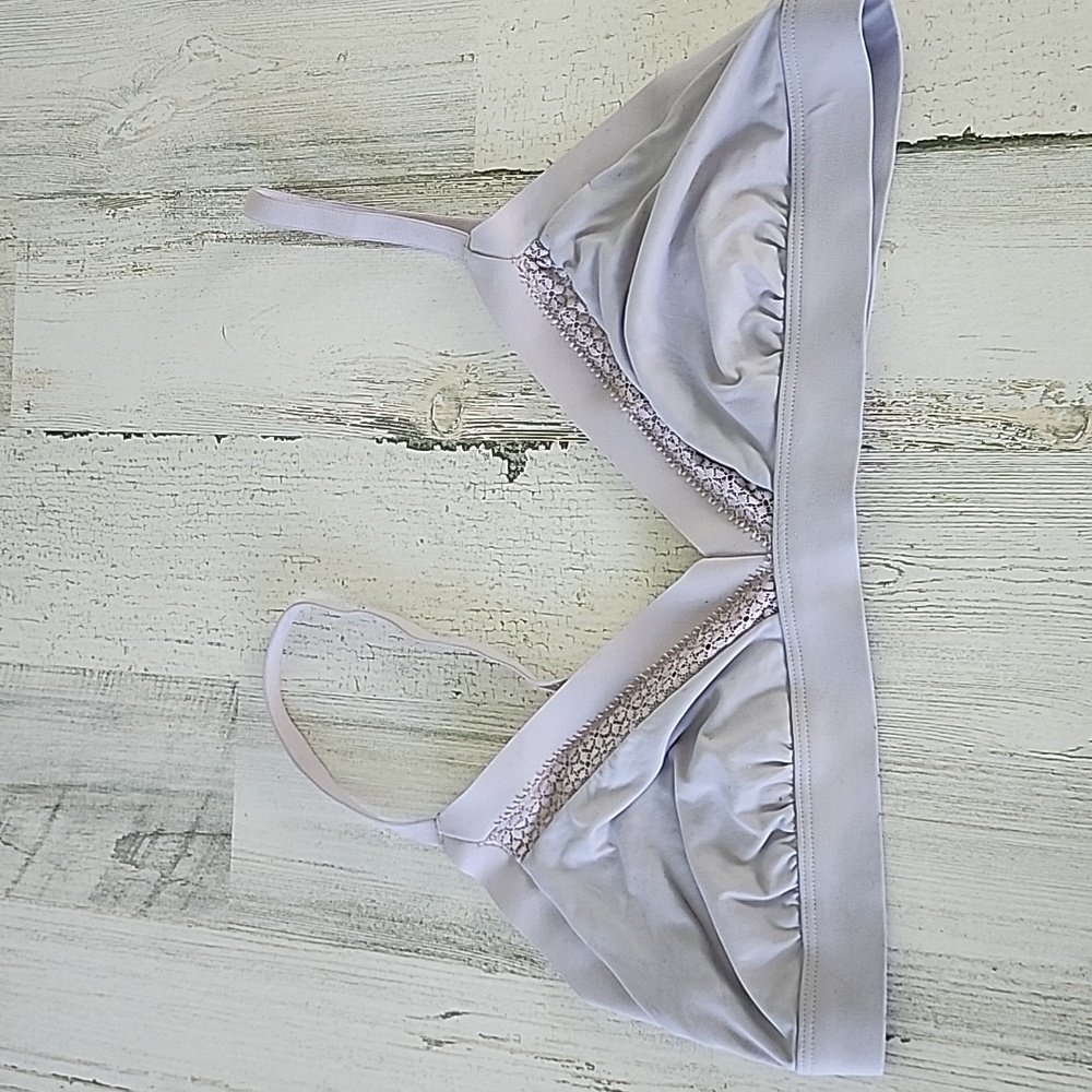 Victoria's Secret Incredible gray bralette Size XL